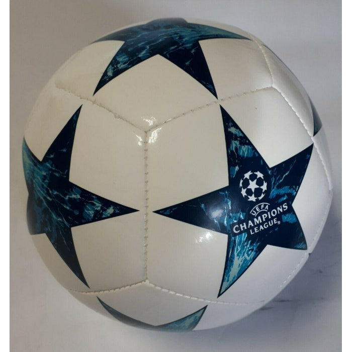 immagine-1-adidas-sport-mini-pallone-da-calcio-uefa-champions-league-adidas-ean-4059322714580 (7838660657399)