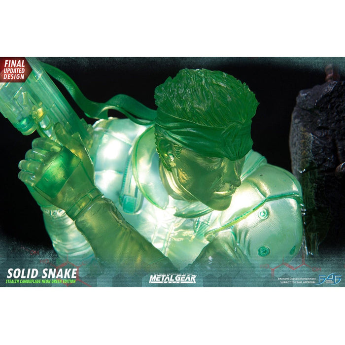 immagine-3-first-4-figures-metal-gear-solid-statua-solid-snake-stealth-camouflage-neon-green-edition-44-cm-ean-5060316621226 (7838823121143)
