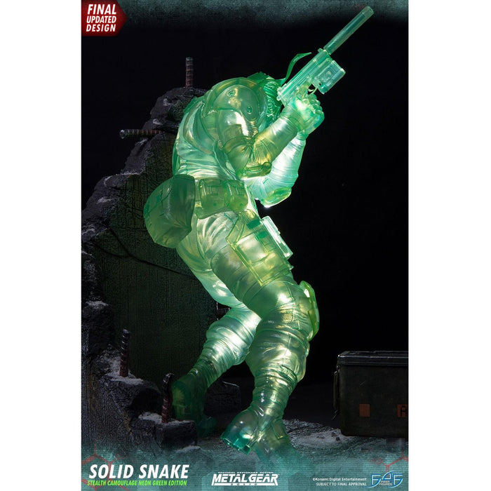 immagine-4-first-4-figures-metal-gear-solid-statua-solid-snake-stealth-camouflage-neon-green-edition-44-cm-ean-5060316621226 (7838823121143)